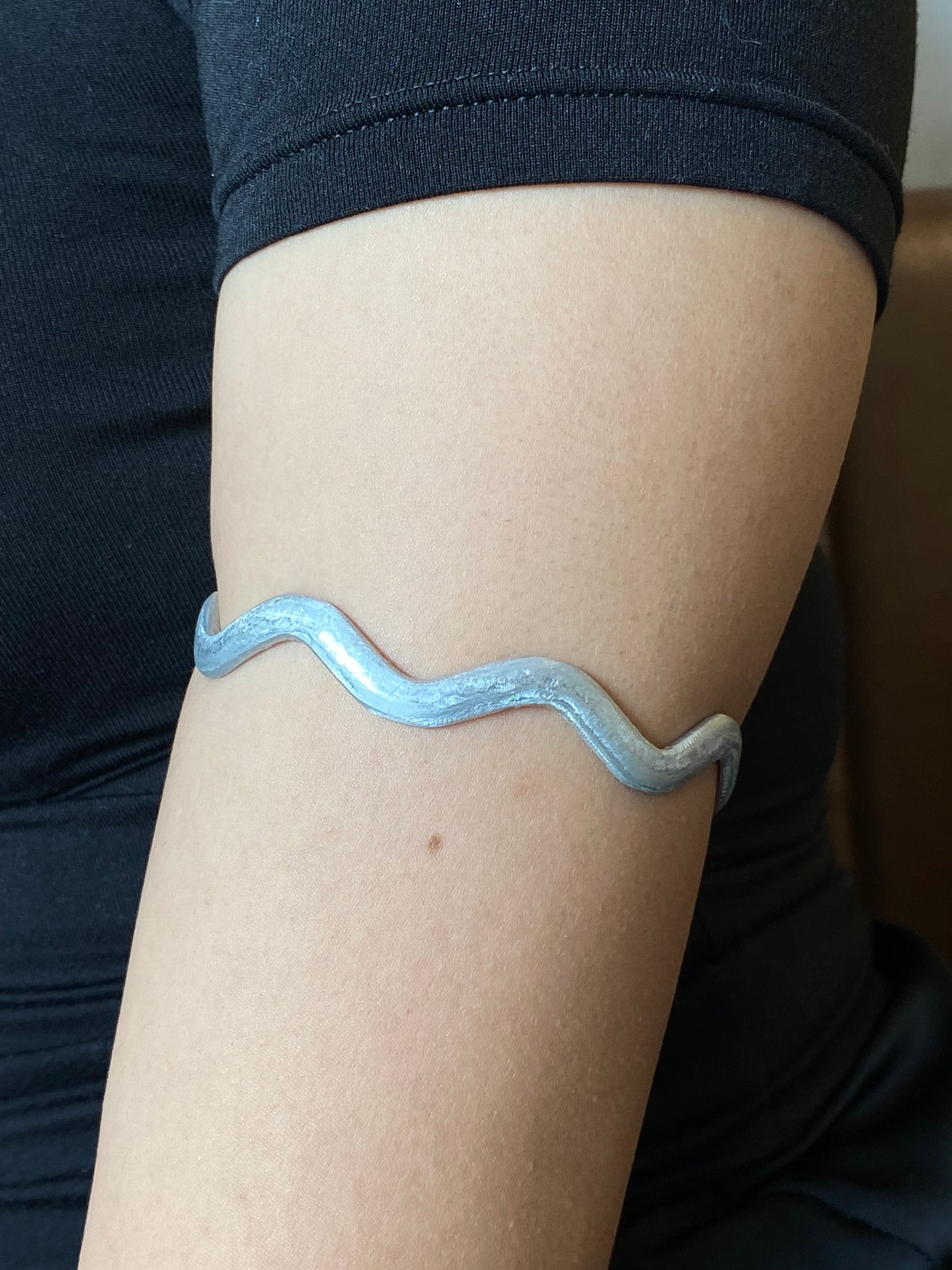Thick flat Wiggle wire Upper Armcuff