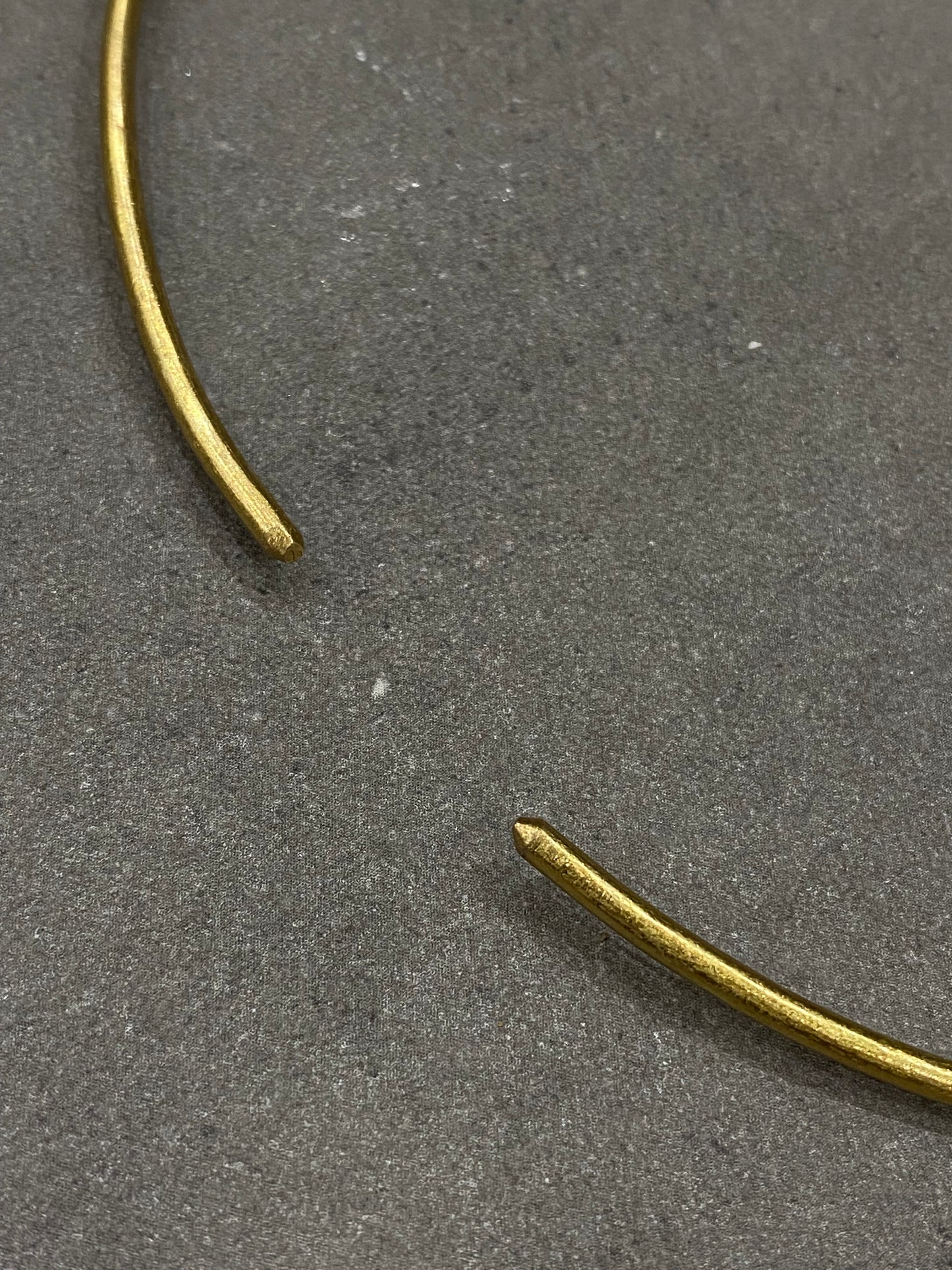 Handmade Plain Golden Wire Choker