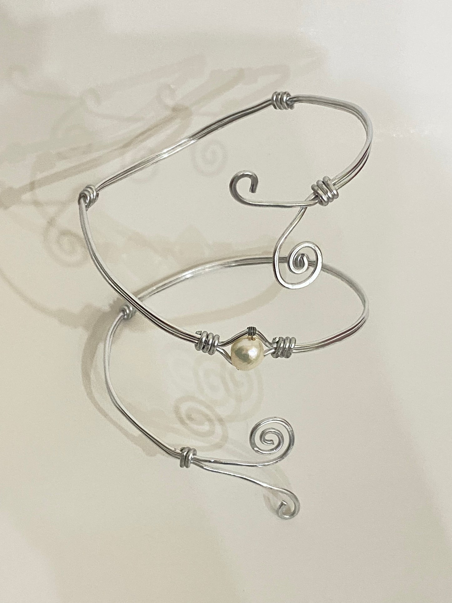 Pearl Upper arm cuff