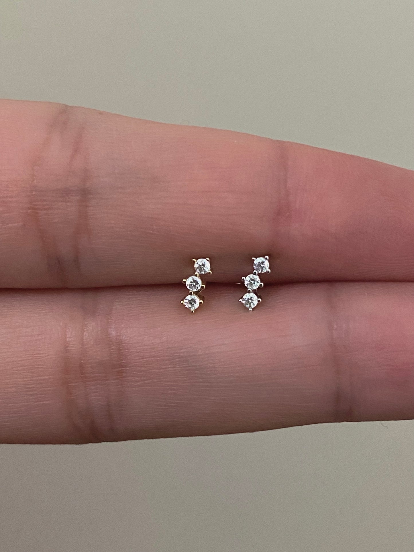 Triple zircon stud