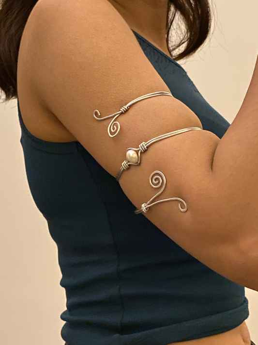 Pearl Upper arm cuff