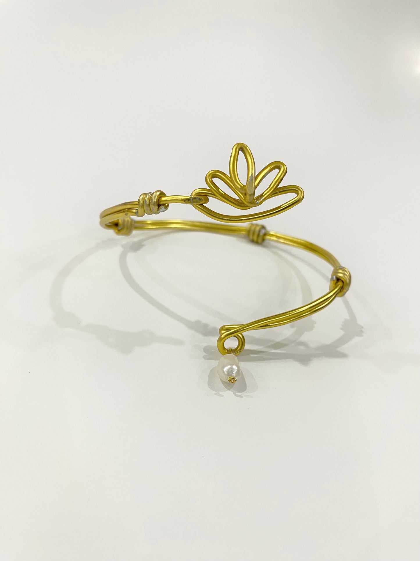 Lotus Upper arm cuff