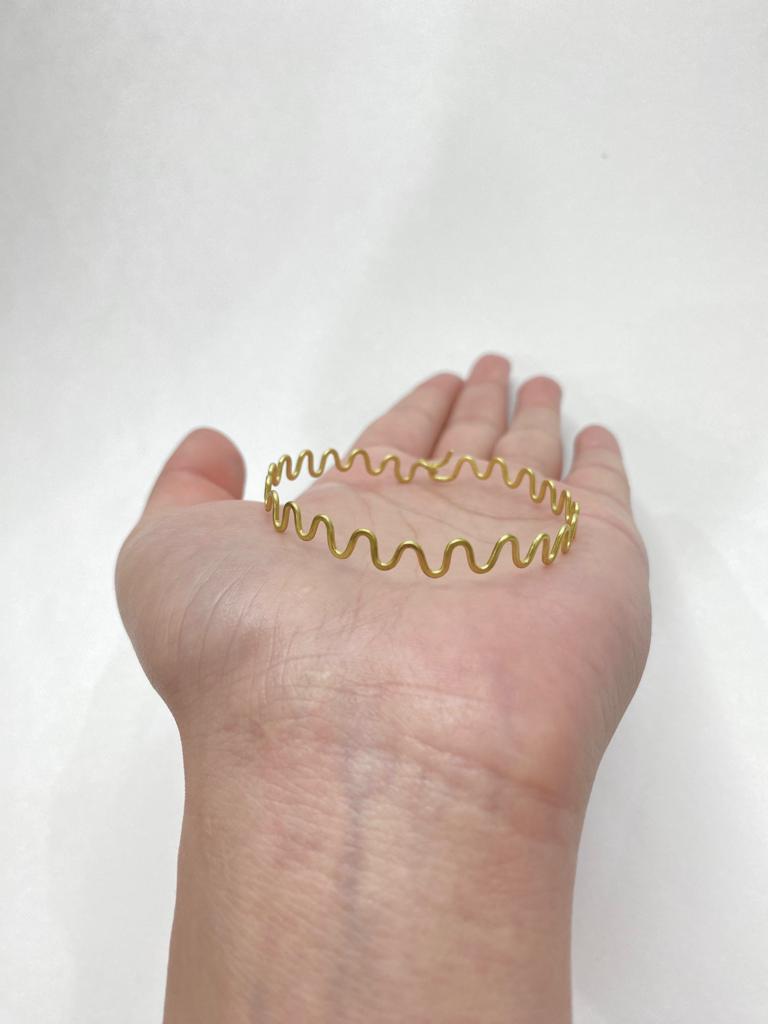 Zigzag Design Wire Bracelet