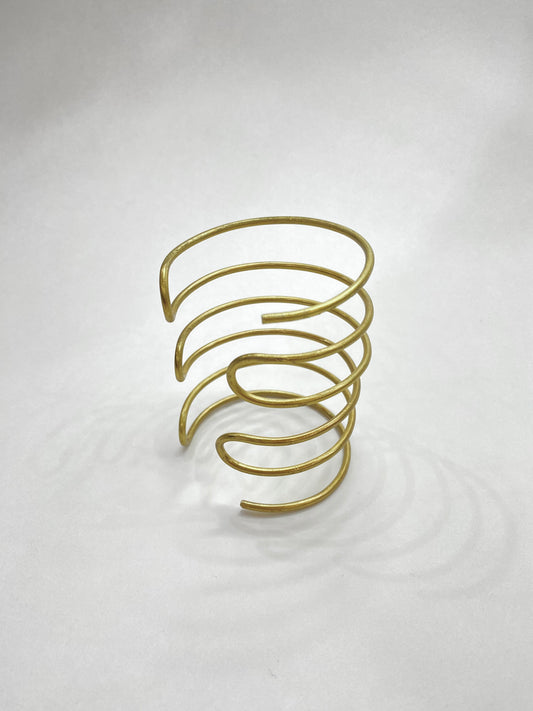 Six Layered Golden Wire Upperarm Cuff
