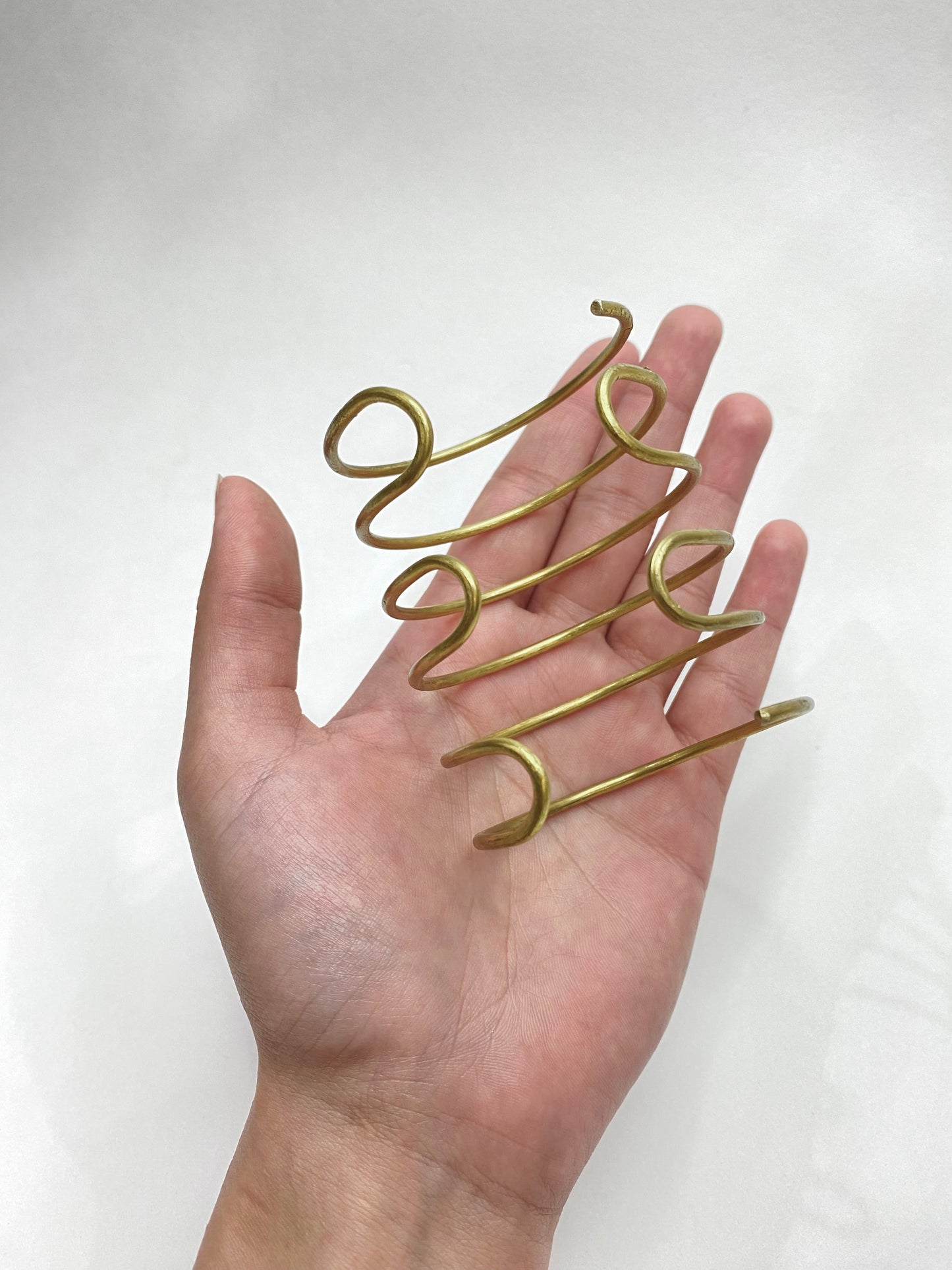Six Layered Golden Wire Upperarm Cuff