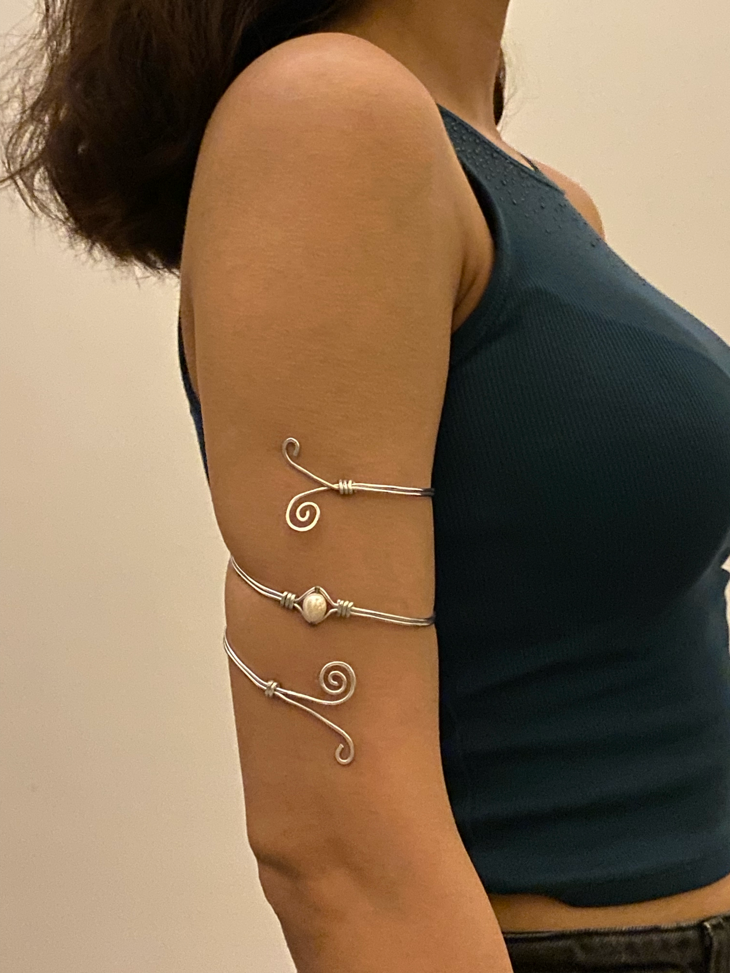 Pearl Upper arm cuff