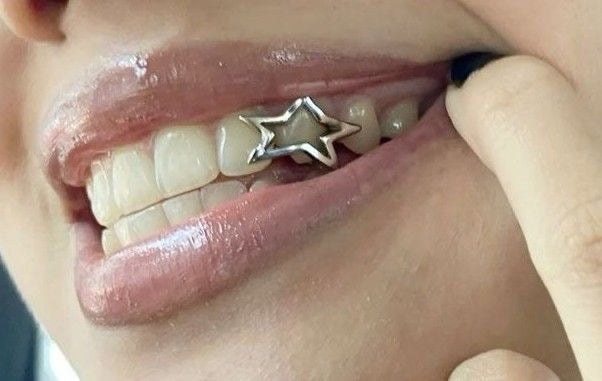 Star Teeth Grillz