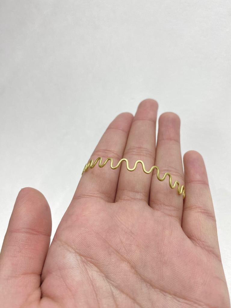 Zigzag Design Wire Bracelet