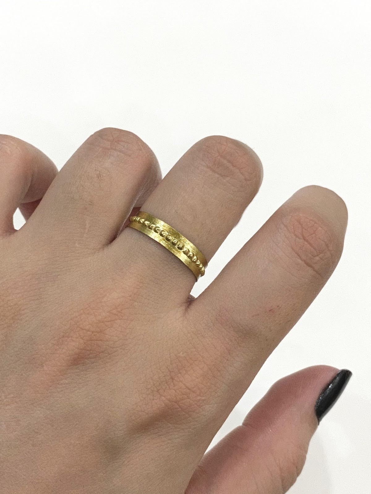 Dotted Flat Golden Wire Ring