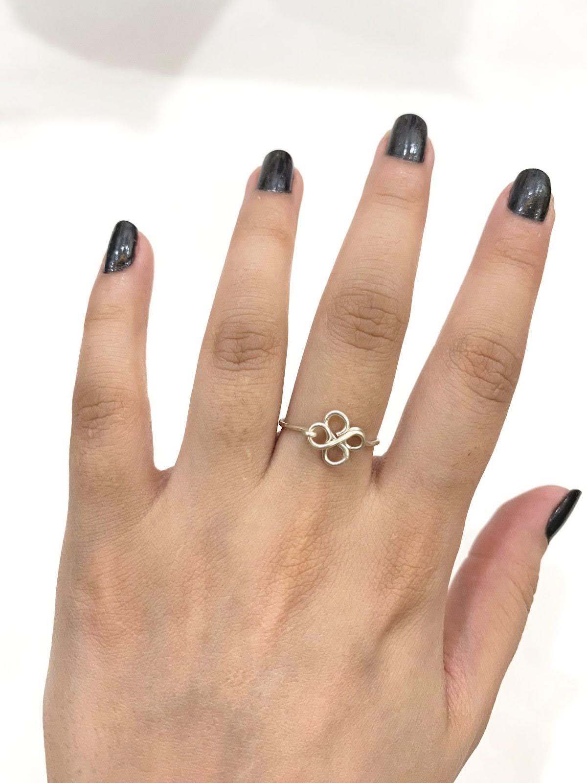 Four Petals Wire Ring