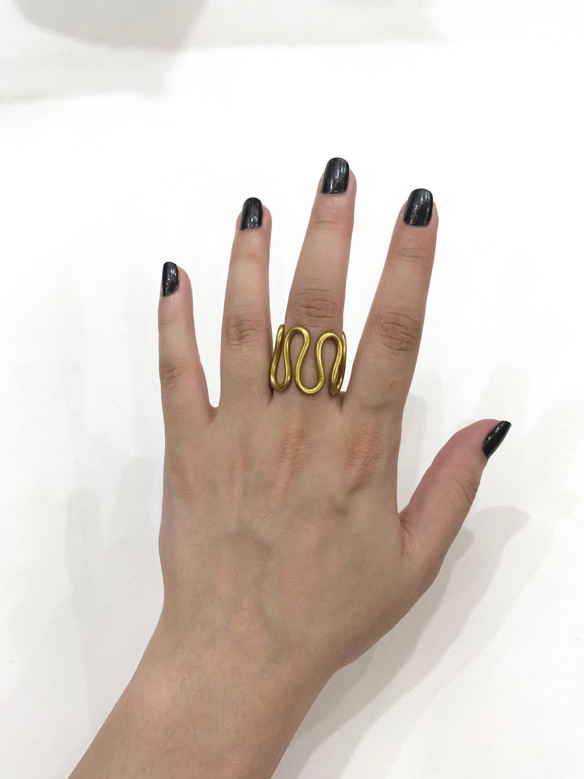 Thick Long Wiggle Golden Wire Ring