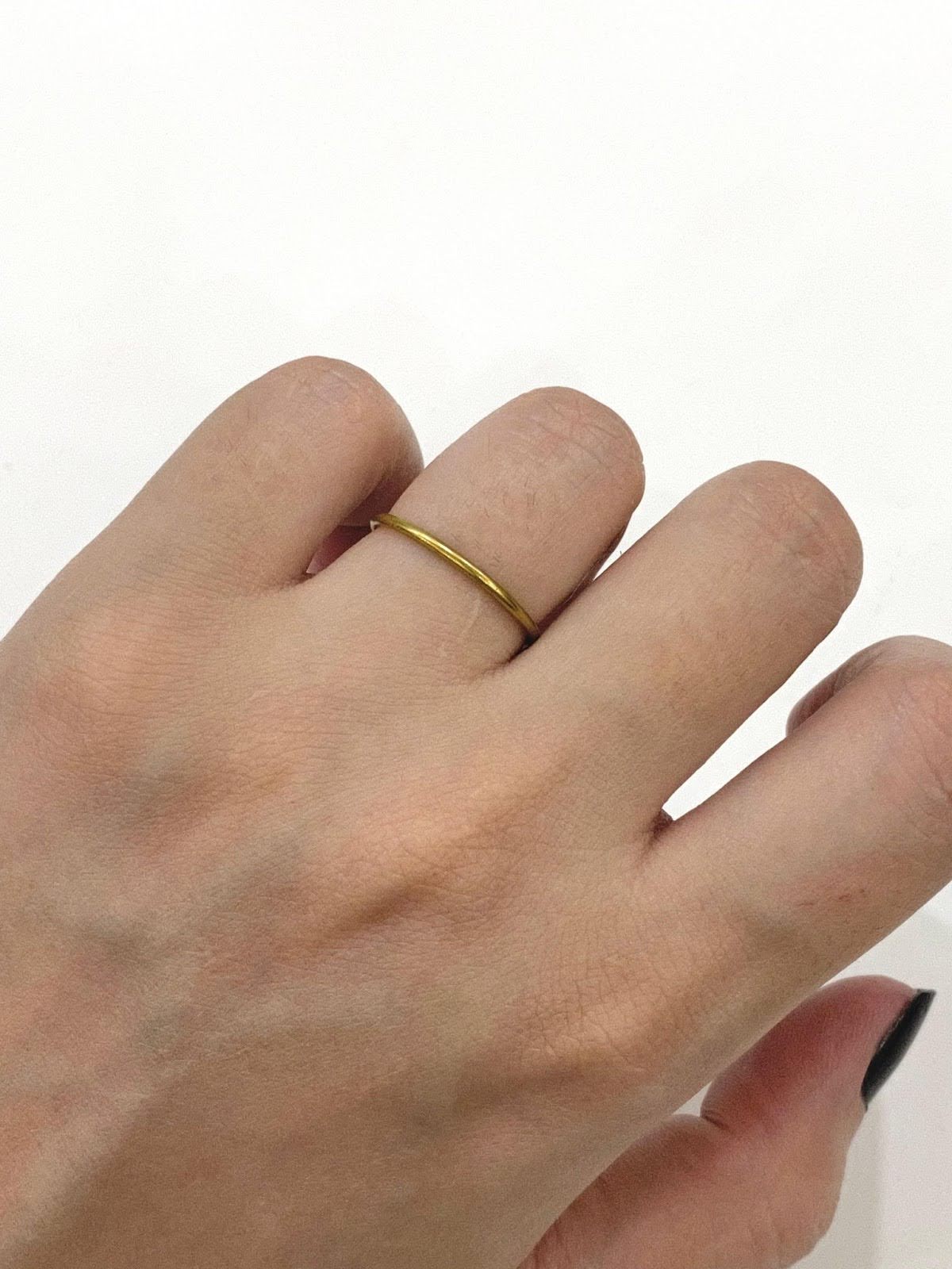 Thin Golden Wire Ring