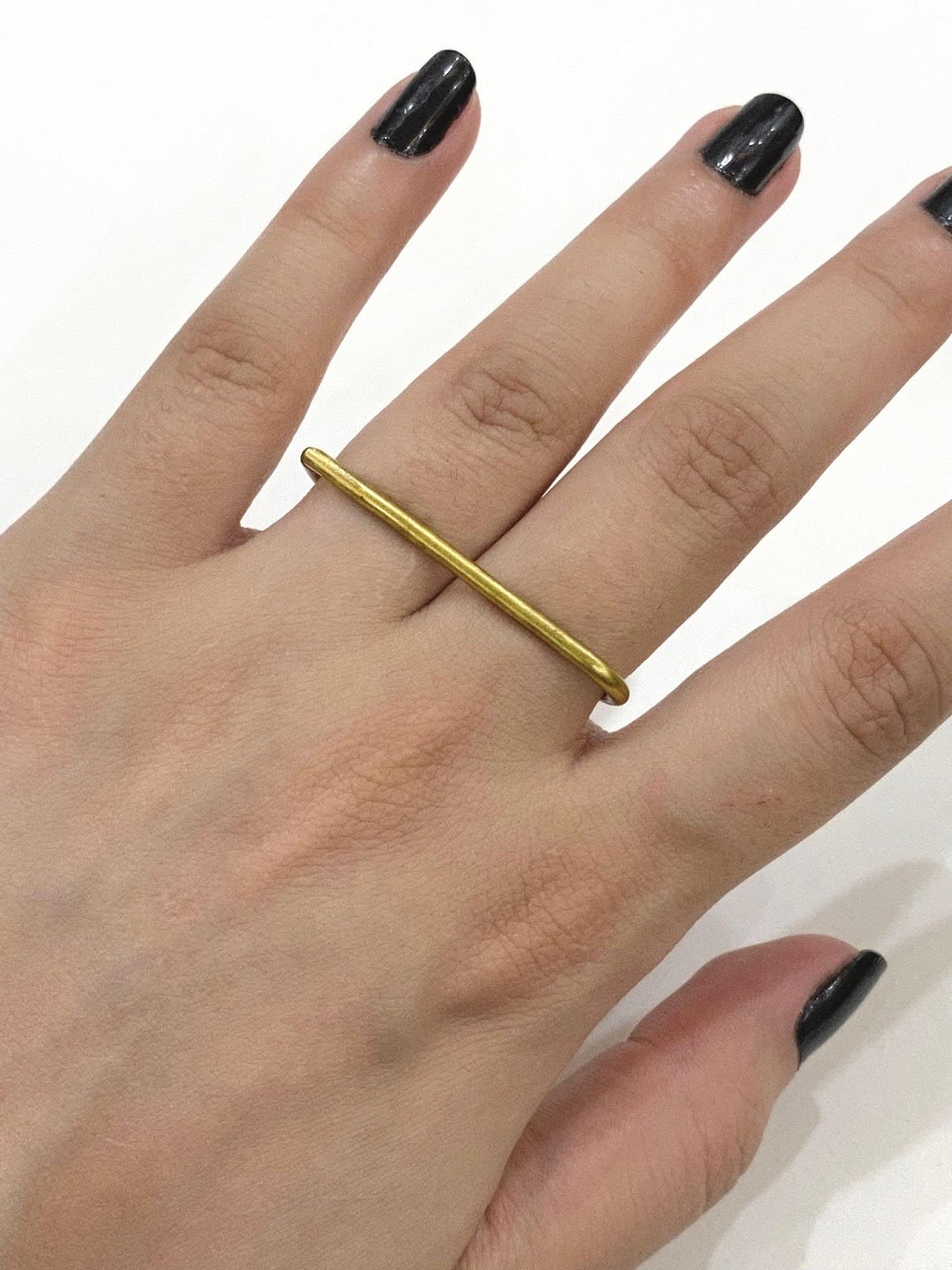 Two Fingers Golden Wire Ring