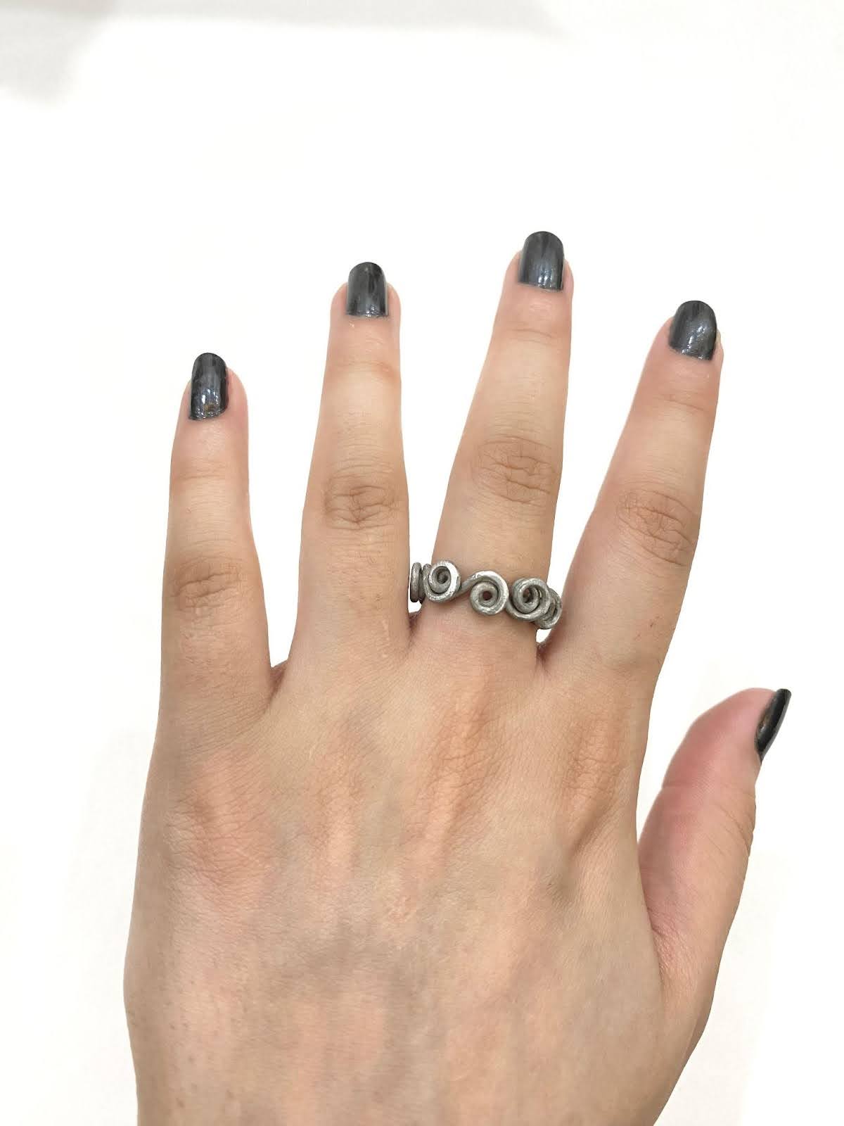 Flowers Loop Silver Wire Ring