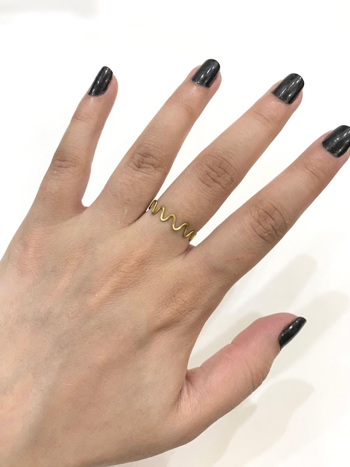 ZigZag Golden Wire Ring